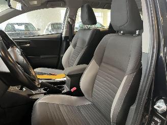 Toyota Auris 1.8 Hybrid NAP! picture 19