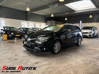 krockskadad bil auto Toyota Auris 1.8 Hybrid NAP! 2016/6