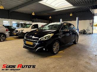 skadebil auto Peugeot 208 1.2 PureTech Allure 2018/2