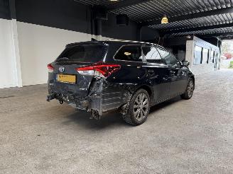 Toyota Auris 1.8 Hybrid Executive picture 5