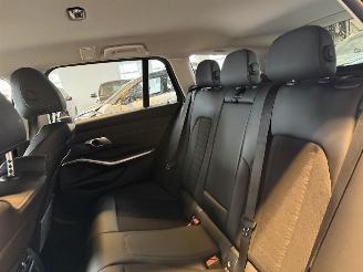 BMW 3-serie 330e Business Edition Plus BTW! picture 15