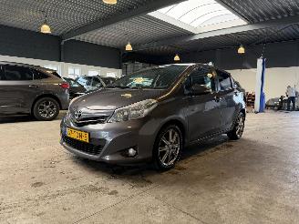 škoda osobní automobily Toyota Yaris 1.3 VVT-i Dynamic 2012/1