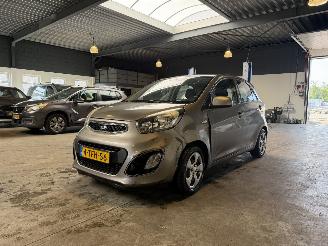 skadebil auto Kia Picanto 1.0 CVVT ISG Comfort Pack 2014/2