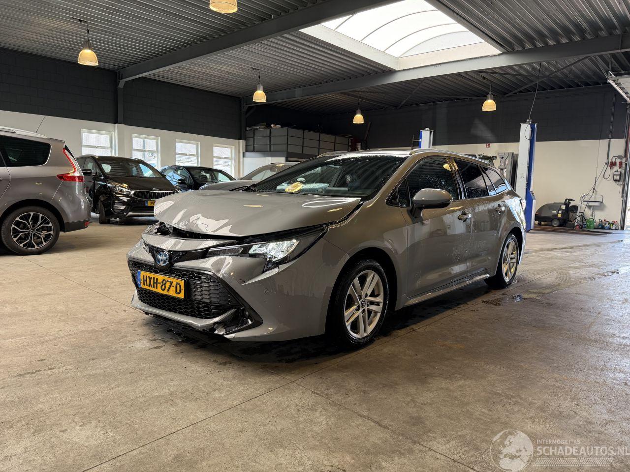 Toyota Corolla 2.0 Hybrid Touring Sports 84.000 KM