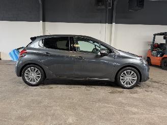 Peugeot 208 1.2 PureTech Allure 1e Eigenaar! picture 6