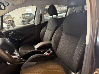 Peugeot 208 1.2 PureTech Allure 1e Eigenaar! picture 17