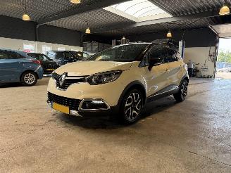 uszkodzony samochody osobowe Renault Captur 0.9 TCe 2015/3