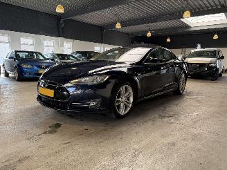 skadebil auto Tesla Model S Model S 85 FREE SUPERCHARGE 2013/12