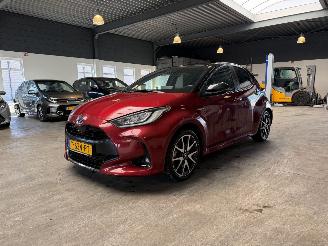 damaged passenger cars Toyota Yaris 1.5 Hybrid 32.000 KM! 2021/4