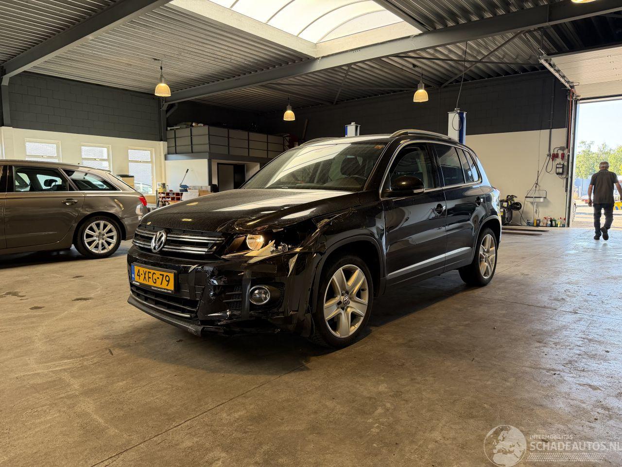 Volkswagen Tiguan 1.4 TSI Sport&Style DSG! NAP
