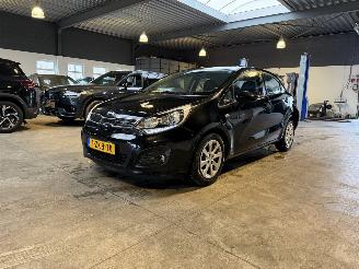 skadebil auto Kia Rio 1.2 CVVT 2015/2
