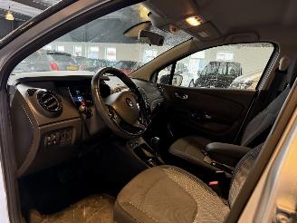 Renault Captur 1.2 TCe 120 EDC picture 16