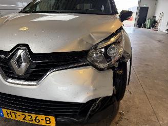 Renault Captur 1.2 TCe 120 EDC picture 9
