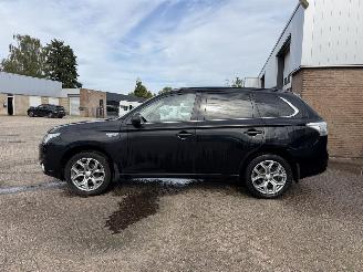 Mitsubishi Outlander 2.0 PHEV 4WD picture 2
