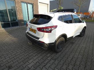 Nissan Qashqai 1.2 N-Connecta picture 3