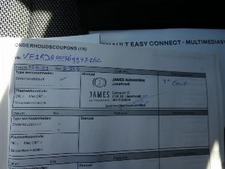 Renault Captur 1.6 E-Tech Hybrid 145 SL Rive Gauche picture 22