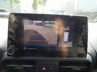 Opel Combo LIFE 1.2 T. L2H1 Edition picture 29