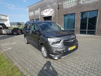 Opel Combo LIFE 1.2 T. L2H1 Edition picture 2