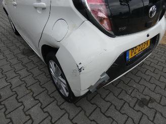 Toyota Aygo 1.0 VVT-i x-pure picture 26