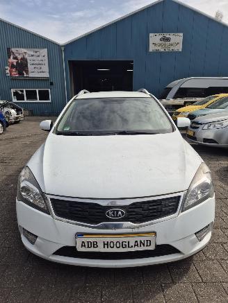 Uttjänta bilar auto Kia Cee d Sporty Wagon (EDF) Combi 1.4 16V (G4FA) [66kW] 5-BAK 2010/1