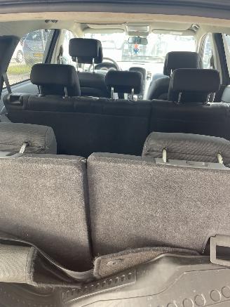 Chevrolet Captiva (C100) SUV 2.4 16V 4x2 (Z24SED) picture 8