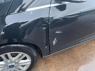 Ford Focus Focus 3 Hatchback 1.0 Ti-VCT EcoBoost 12V 100 (M2DA(Euro 5) picture 15