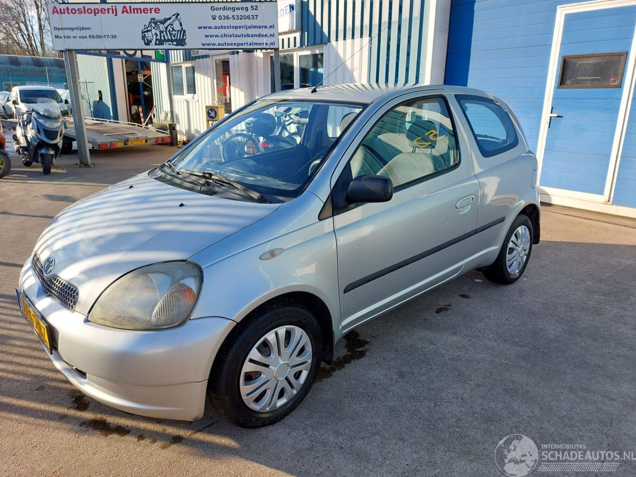 Toyota Yaris Yaris (P1) Hatchback 1.3 16V VVT-i