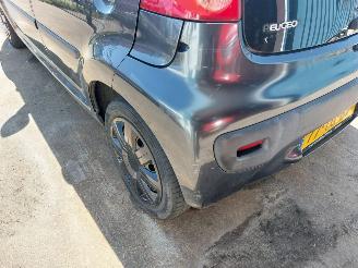 Peugeot 107 107 Hatchback 1.0 12V picture 15