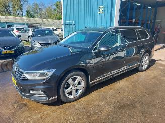 Vaurioauto  passenger cars Volkswagen Passat Passat Variant (3G5) Combi 1.6 TDI 16V DCXA 2015/6