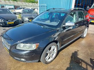 Vaurioauto  passenger cars Volvo V-50 V50 (MW) Combi 1.6 D 16V 2007/3