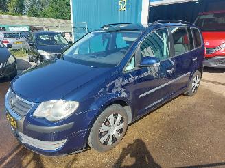 Volkswagen Touran Touran (1T1/T2) MPV 1.4 16V TSI 140 picture 1