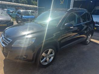 uszkodzony samochody osobowe Volkswagen Tiguan Tiguan (5N1/2) SUV 1.4 TSI 16V 2009/1