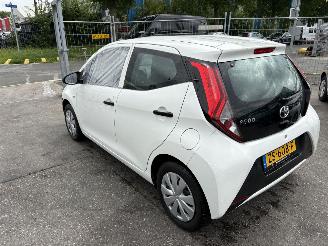 Toyota Aygo 1.0 VVT-I 53KW X 5-Drs Apple Carplay NAP picture 3