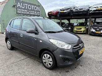 Voiture accidenté Hyundai I-10 1.0 51KW I-Drive Leer Scherm 5-Drs 2013/7