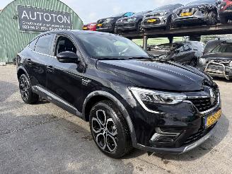 damaged passenger cars Renault Arkana 1.6 E-Tech Hybrid Autom. 145 Techno Clima Navi Camera Led NAP 2023/6