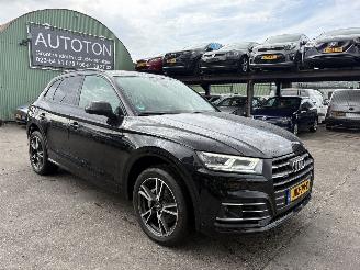 Vaurioauto  passenger cars Audi Q5 55 TFSI E 185KW Competition Quattro Autom. Clima Navi S-Line 2020/9