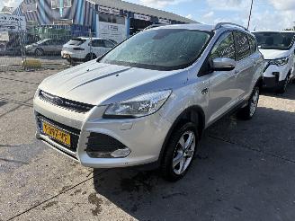 Unfallwagen Ford Kuga 1.5 Ecoboost 134KW Autom. 4WD Clima Navi Titanium 2016/2