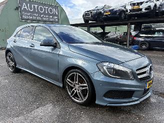 Avarii autoturisme Mercedes A-klasse 200 Autom. 115KW Navi Clima Led Xenon AMG-Pakket NAP 2013/1