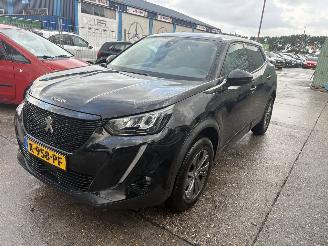 Peugeot 2008 1.2 96KW Clima Navi Led Active Blue Lease NAP picture 4