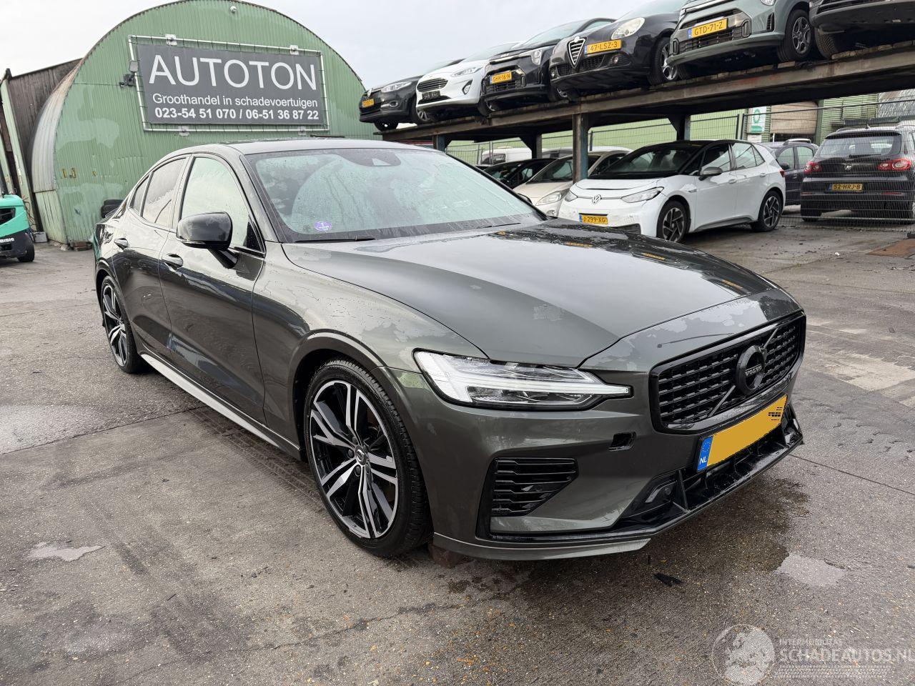 Volvo S-60 2.0 T6 Recharge 253PK Autom. Pano Clima Navi AWD R-Design NAP