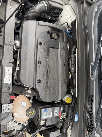 Jeep Renegade 1.4 MultiAir 103KW Clima Navi Pano Longitude picture 16