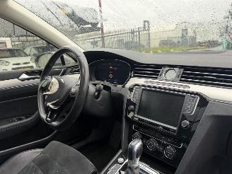 Volkswagen Passat 1.4 GTE 115KW DSG Pano Clima Navi Led Connected Plus Series picture 9