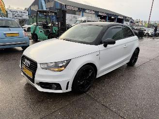 Audi A1 1.2 TFSI 63KW Navi Leer Clima Admired NAP picture 2