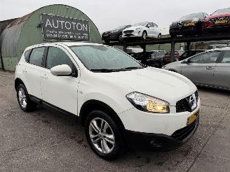 Damaged car Nissan Qashqai 1.6 DCI 96KW Clima Acenta NAP 2012/8