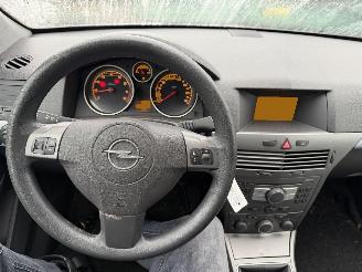 Opel Astra 1.6 77KW Enjoy Airco 5-Drs NAP picture 9