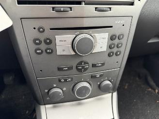 Opel Astra 1.6 77KW Enjoy Airco 5-Drs NAP picture 8