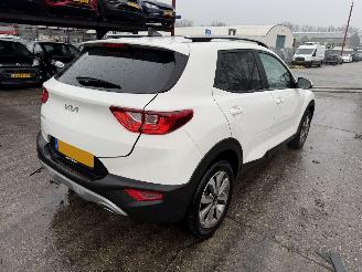 Kia Stonic 1.0 T-GDI 74KW MHEV Clima Navi Led Camera DynamicPlusLine NAP picture 4