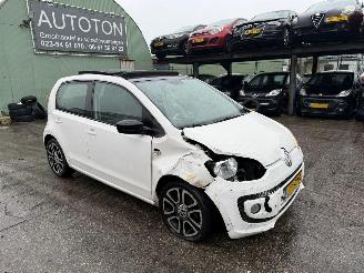 Volkswagen Up! 1.0 55KW Pano Airco Navi Groove Up! 5-Deurs picture 2