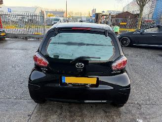 Toyota Aygo 1.0-12V 50KW Airco 5-Drs Now NAP picture 3