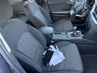 Kia Ceed 1.0 T-GDI 74KW Clima Navi Led Camera DynamicLine NAP picture 7